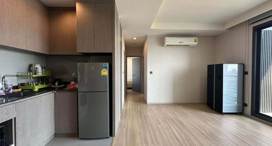 For rent 2 bedrooms condo in Phaya Thai, Bangkok