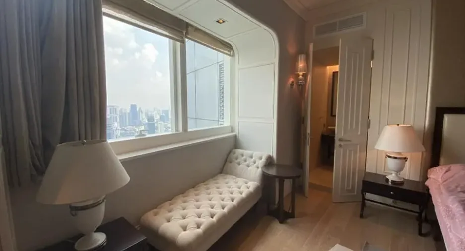 À louer 3 chambres condo à Khlong Toei, Bangkok