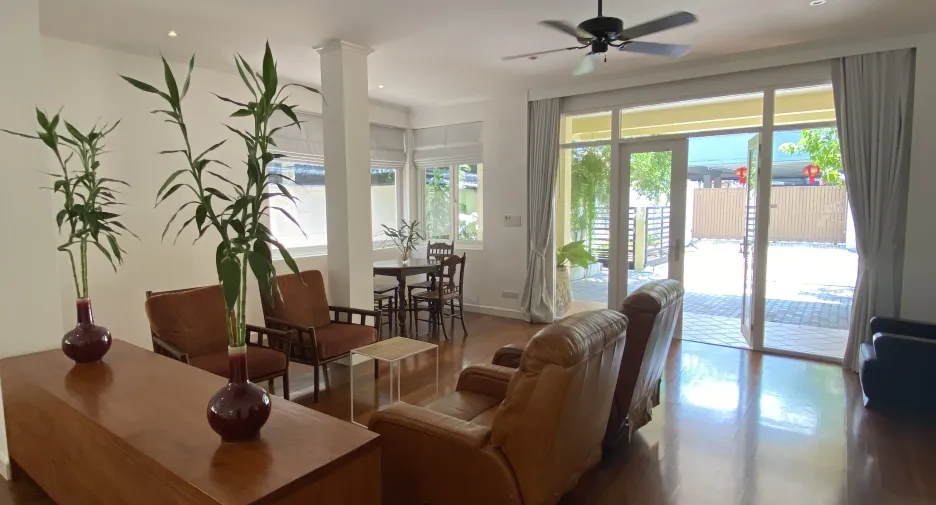 Casa en alquiler de 3 habitaciones en Watthana, Bangkok