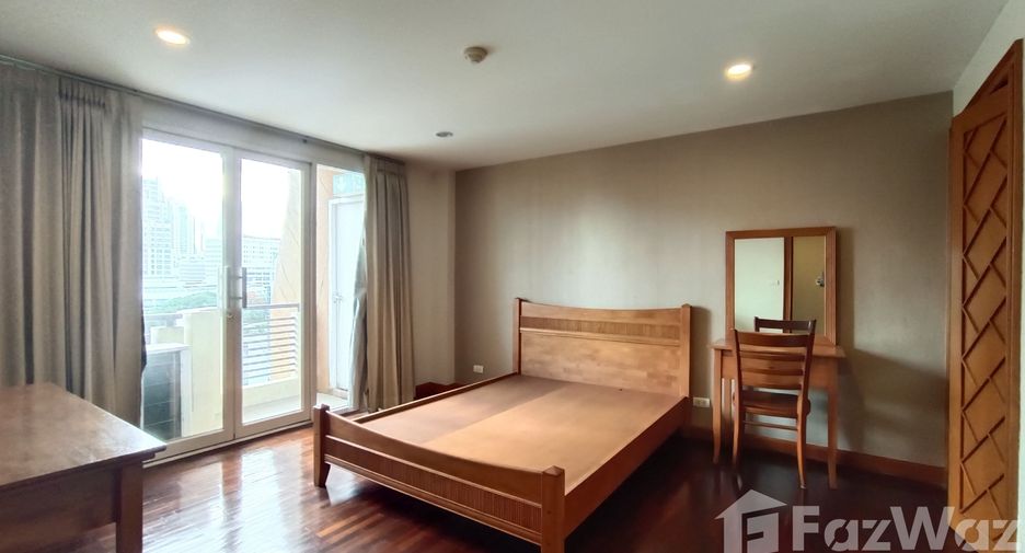 For rent 3 bedrooms apartment in Pathum Wan, Bangkok