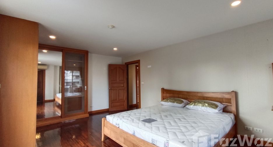 For rent 3 bedrooms apartment in Pathum Wan, Bangkok