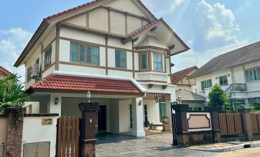 出租 3 卧室 独立屋 在 Bang Khen, 曼谷
