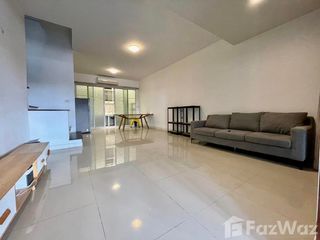 For rent 3 bedrooms townhouse in Bueng Kum, Bangkok
