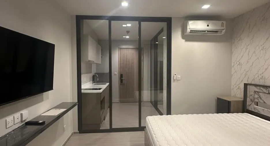 À louer 1 chambre condo à Thon Buri, Bangkok