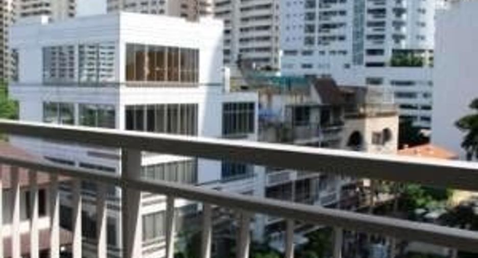 Condo en alquiler de 2 habitaciones en Khlong Toei, Bangkok
