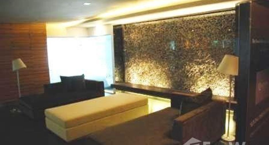 Condo en alquiler de 2 habitaciones en Khlong Toei, Bangkok