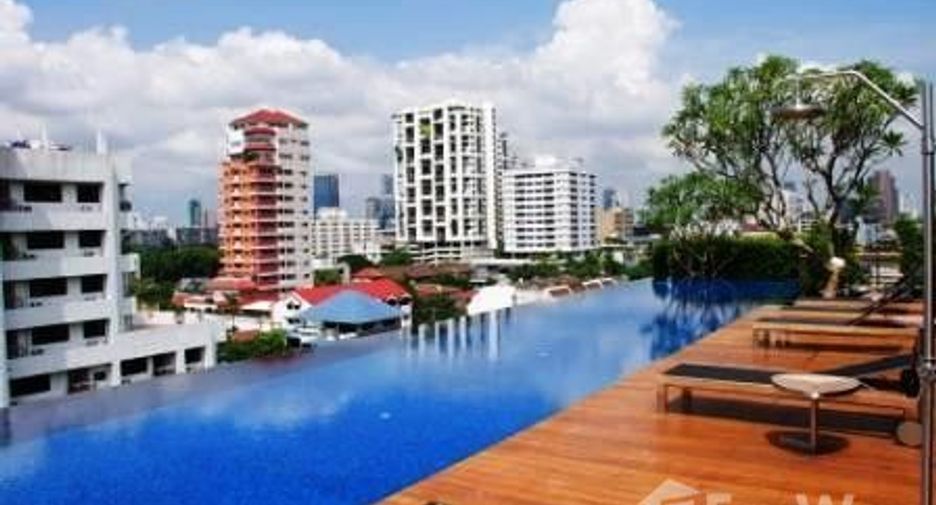 Condo en alquiler de 2 habitaciones en Khlong Toei, Bangkok