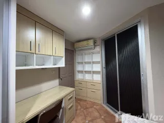 For rent 2 ベッドルーム condo in Bang Rak, Bangkok