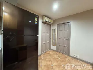 For rent 2 ベッドルーム condo in Bang Rak, Bangkok