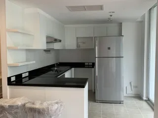 À louer 4 chambres appartement à Watthana, Bangkok