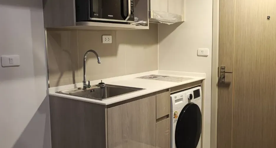 For rent 2 bedrooms condo in Bang Phlat, Bangkok