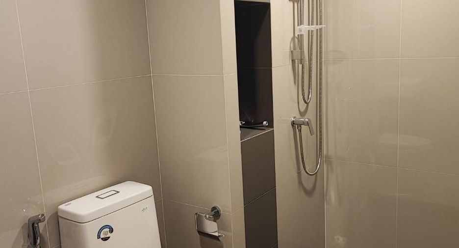 For rent 2 bedrooms condo in Bang Phlat, Bangkok
