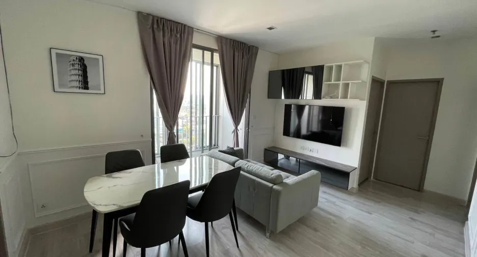 À louer 2 chambres condo à Phra Khanong, Bangkok