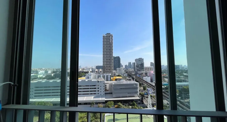 À louer 2 chambres condo à Phra Khanong, Bangkok
