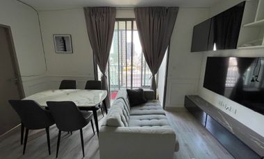 Condo en alquiler de 2 habitaciones en Phra Khanong, Bangkok