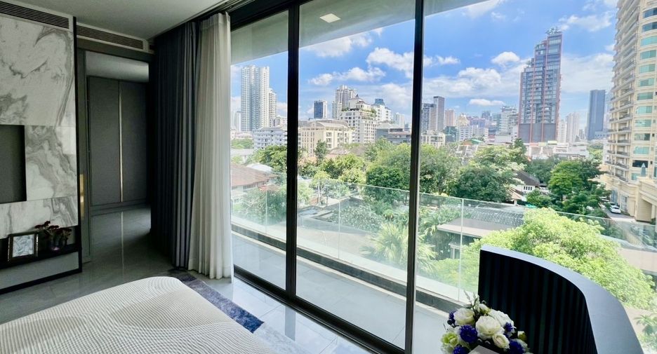 Condo en alquiler de 3 habitaciones en Watthana, Bangkok