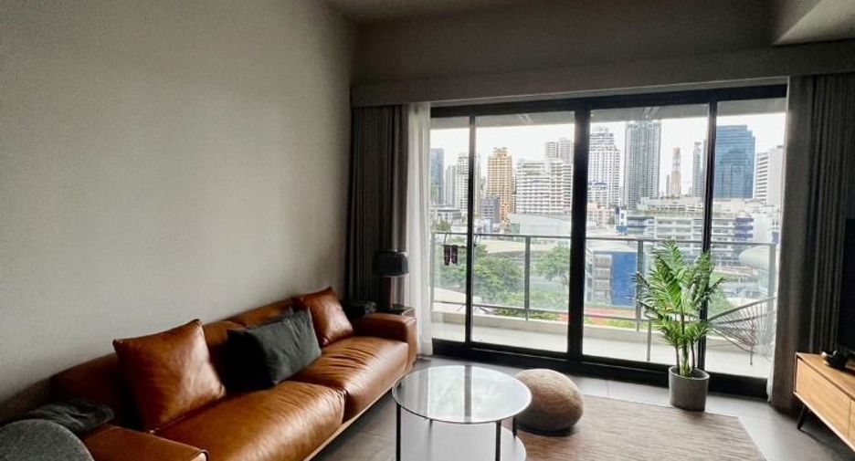 For rent 2 bedrooms condo in Watthana, Bangkok