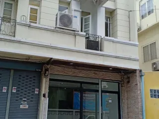 Casa adosada en alquiler de 3 habitaciones en Phra Khanong, Bangkok