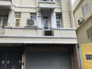 Casa adosada en alquiler de 3 habitaciones en Phra Khanong, Bangkok