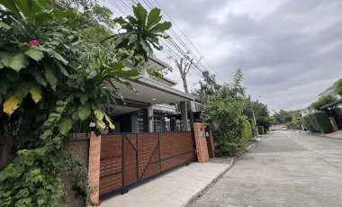 For rent 3 ベッドルーム house in Bang Khae, Bangkok