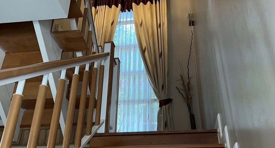 For rent 3 bedrooms house in Bang Khae, Bangkok
