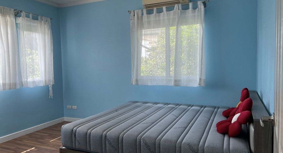 For rent 3 bedrooms house in Bang Khae, Bangkok