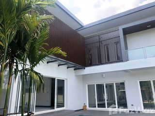 Casa en alquiler de 4 habitaciones en Suan Luang, Bangkok