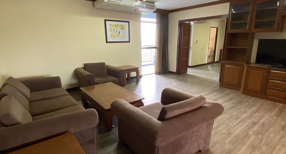 For rent 3 bedrooms apartment in Watthana, Bangkok