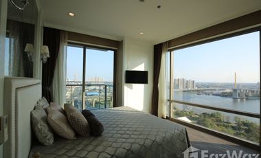 Condo en alquiler de 3 habitaciones en Yan Nawa, Bangkok