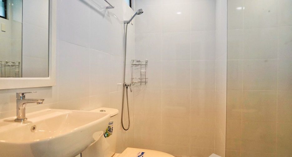 Haus zur Miete mit 3 Zimmer in Bang Kapi, Bangkok