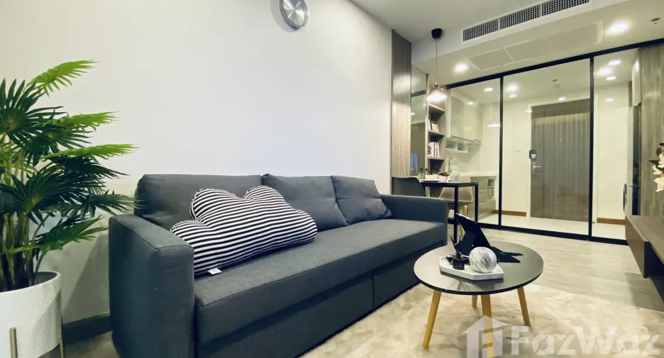 Condo en alquiler de 1 habitaciones en Khlong San, Bangkok