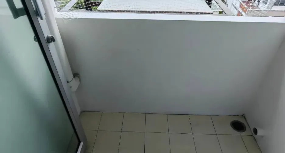 For rent studio condo in Khlong Toei, Bangkok