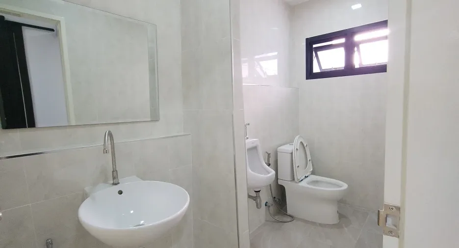 For rent 3 bedrooms office in Prawet, Bangkok
