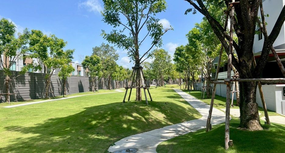 For rent 4 bedrooms villa in Prawet, Bangkok