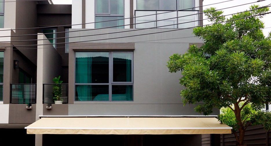 For rent 4 bedrooms villa in Prawet, Bangkok