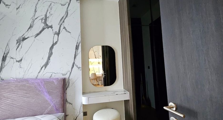 For rent 1 bed condo in Phaya Thai, Bangkok