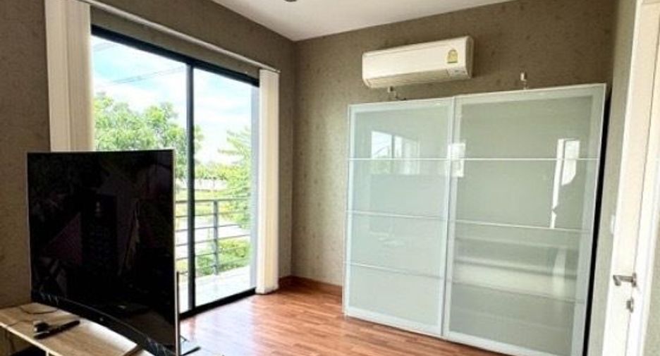 For rent 3 bedrooms house in Prawet, Bangkok