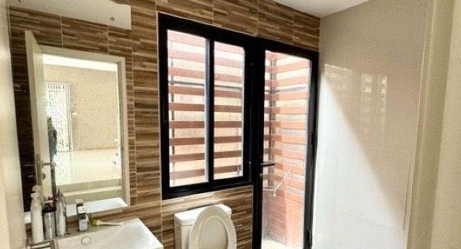For rent 3 bedrooms house in Prawet, Bangkok