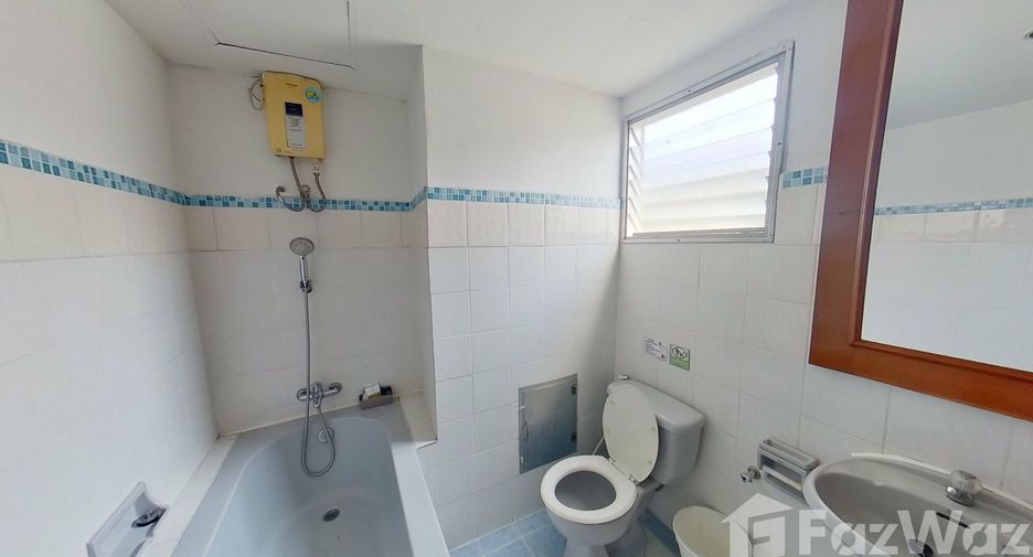 For rent studio condo in Khlong Toei, Bangkok