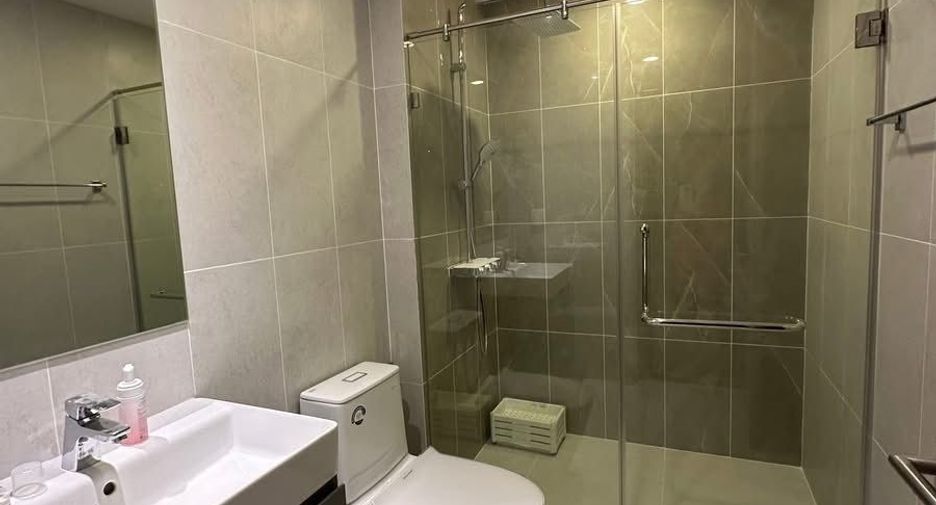 For rent 1 bed condo in Bang Rak, Bangkok