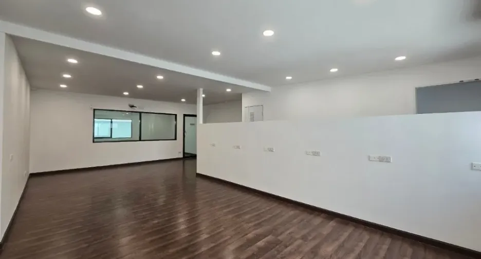 For rent 2 ベッドルーム office in Suan Luang, Bangkok