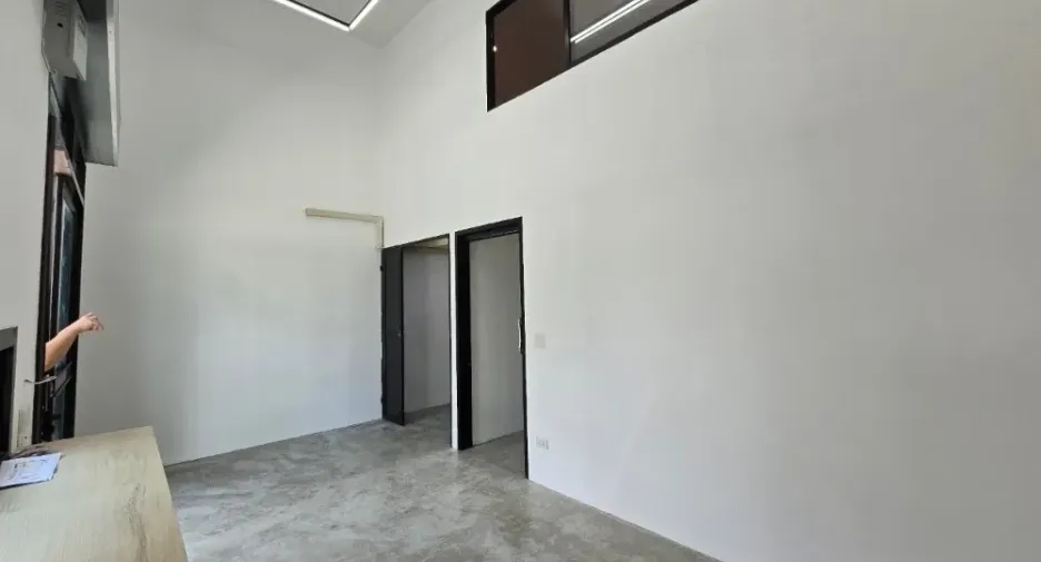 For rent 2 ベッドルーム office in Suan Luang, Bangkok