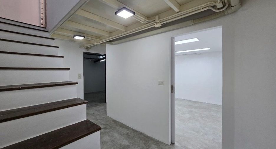 For rent 2 ベッドルーム office in Suan Luang, Bangkok
