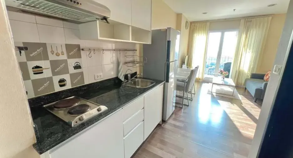 For rent 2 bedrooms condo in Khlong Toei, Bangkok