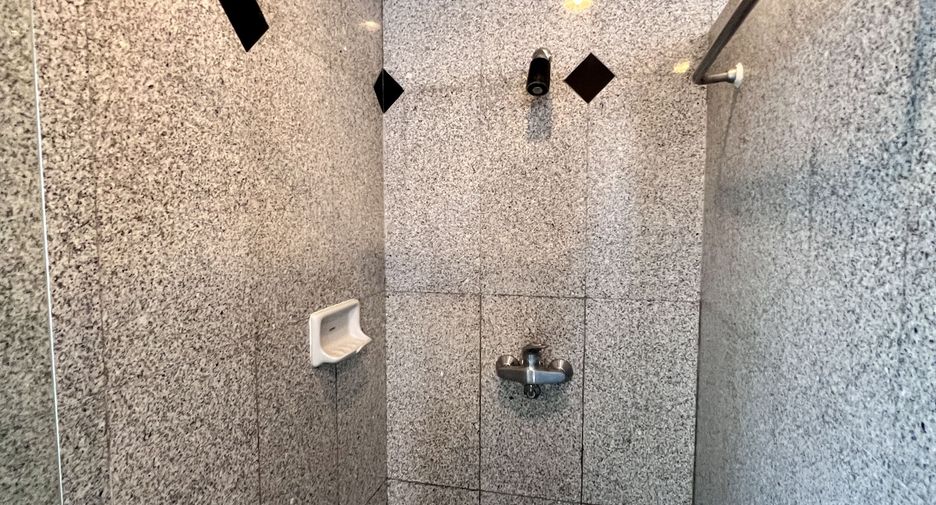Wohnung zur Miete mit 2 Zimmer in Watthana, Bangkok