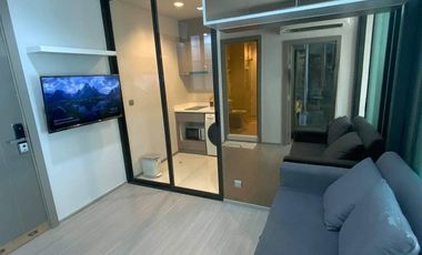 For rent 2 bedrooms condo in Huai Khwang, Bangkok