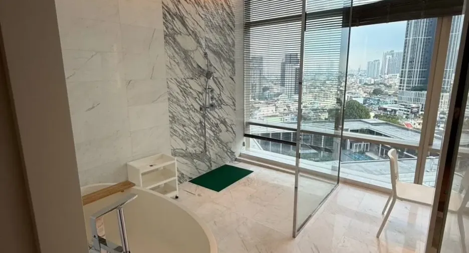 For rent 4 bedrooms condo in Bang Kho Laem, Bangkok