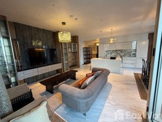 Condo en alquiler de 4 habitaciones en Bang Kho Laem, Bangkok