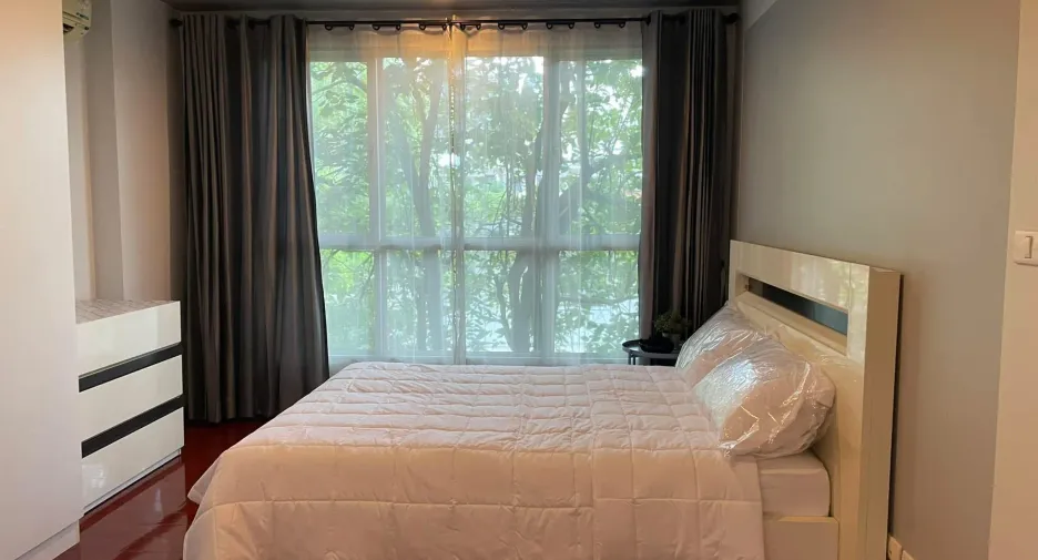 For rent 1 bed condo in Watthana, Bangkok