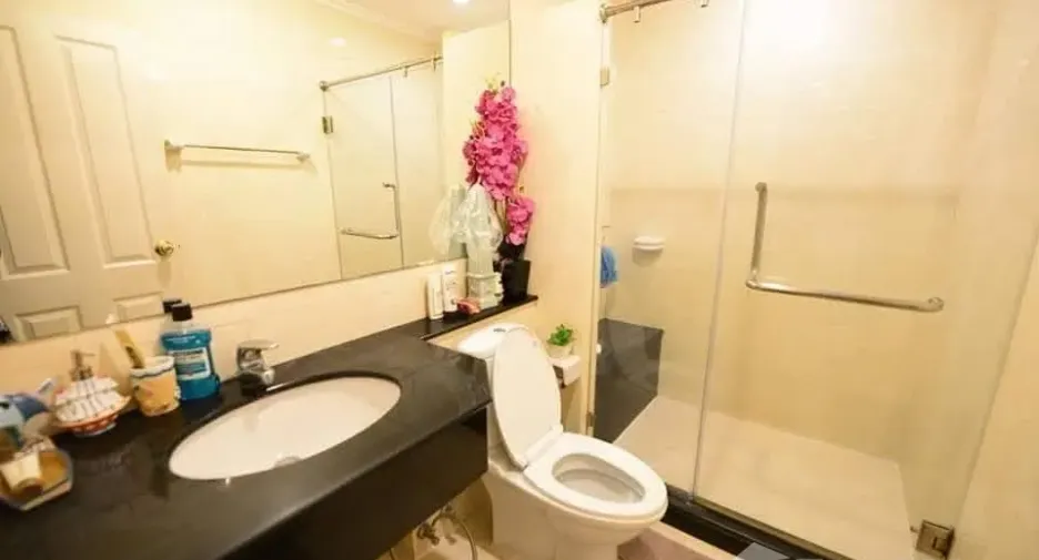 For rent 2 bedrooms condo in Bang Kho Laem, Bangkok